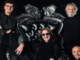 Integrantes da banda Black Sabbath reunidos durante a despedida de Ozzy Osbourne e do Black Sabbath em Birmingham.