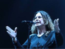 Ozzy Osbourne no palco, símbolo da trajetória solo Ozzy Osbourne no heavy metal mundial.